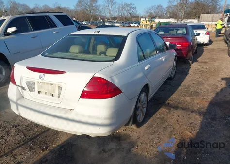 2006 Honda Accord 3.0 Ex from USA, damaged, VIN 1HGCM66556A030557